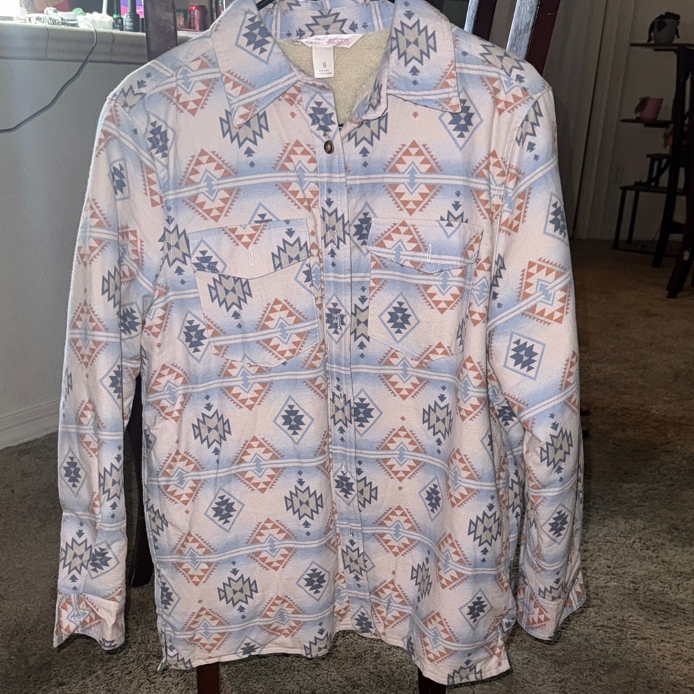 women’s patterned flannel